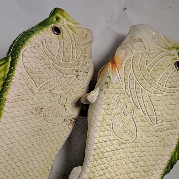 Green Bass Fish Flops Sandals Fishing Flip Flops Men's 42/43 9.5 Summer Gag Gift - Picture 10 of 13